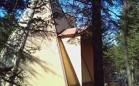 Aux Tipis de la Rivière Sauvage